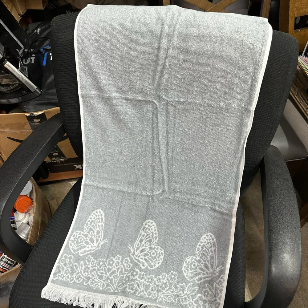 Pioneer Woman Silver Butterfly 4 Pack Hand Towel Bundle